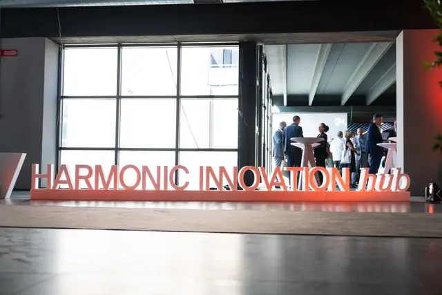 L’insegna dell’Harmonic Innovation Hub