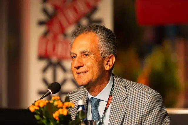 Nicola Leone al microfono