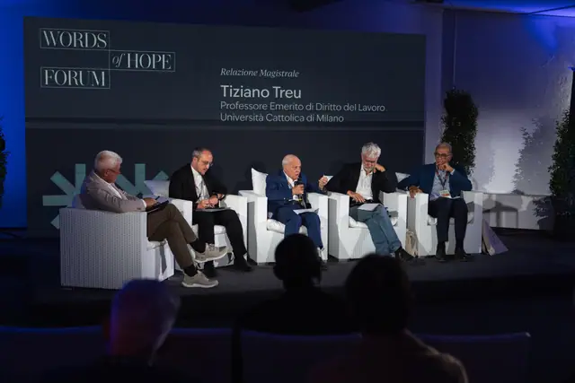 Il panel con Tiziano Treu sul palco